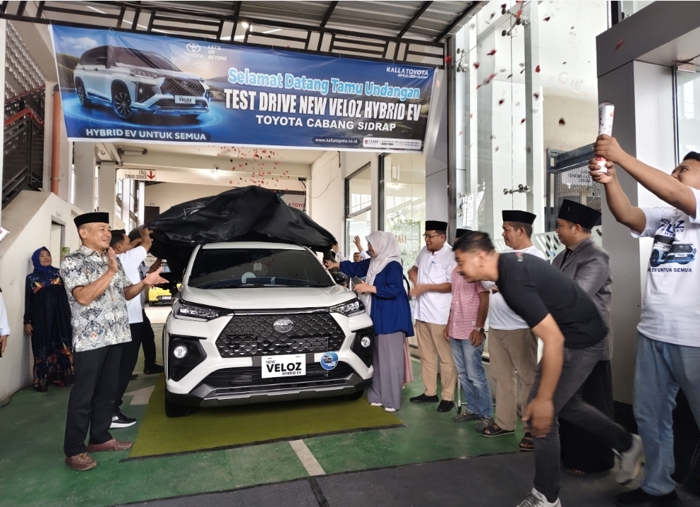 Launching Toyota Veloz Hybrid di Kab Sidrap, Bupati dan Ketua DPRD Hadir