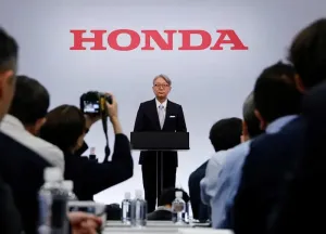 Strategi Honda Lawan Mobil China 2026: Tinggalkan Target Full EV, Fokus ke Hybrid